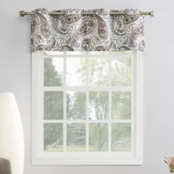 The Big OneĀ® Emporia Paisley Grommet Curtain Valance