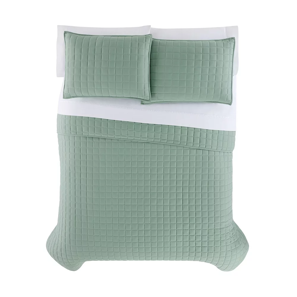 The Big One® Garment Washed Quilt Set With Shams 2 The Big One® Garment Washed Quilt Set With Shams - Image 2