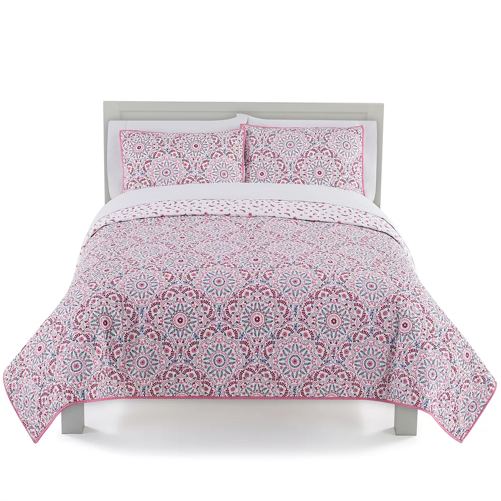 The Big One® Mila Medallion Print Reversible Quilt Set 1 The Big One® Mila Medallion Print Reversible Quilt Set