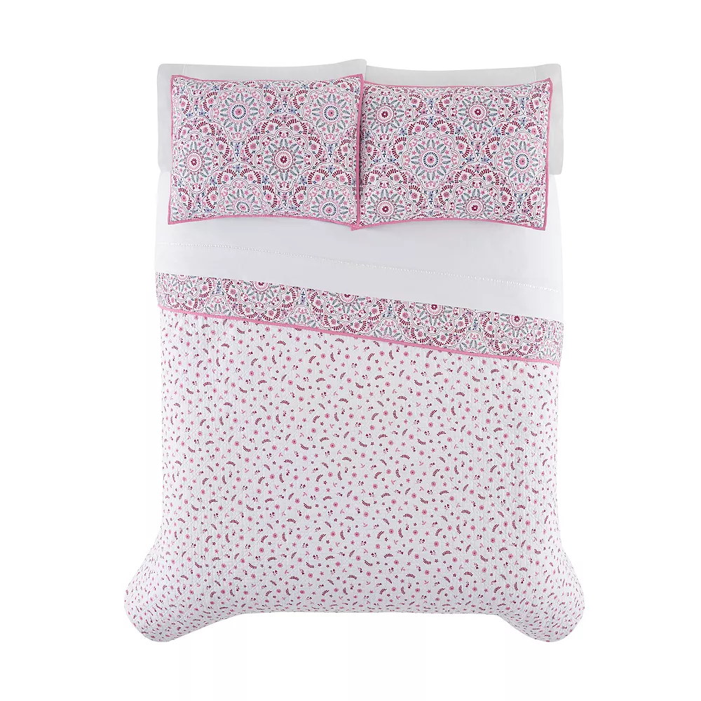 The Big One® Mila Medallion Print Reversible Quilt Set 2 The Big One® Mila Medallion Print Reversible Quilt Set - Image 2